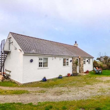 Ty Woods Cottage Rhoscolyn Экстерьер фото